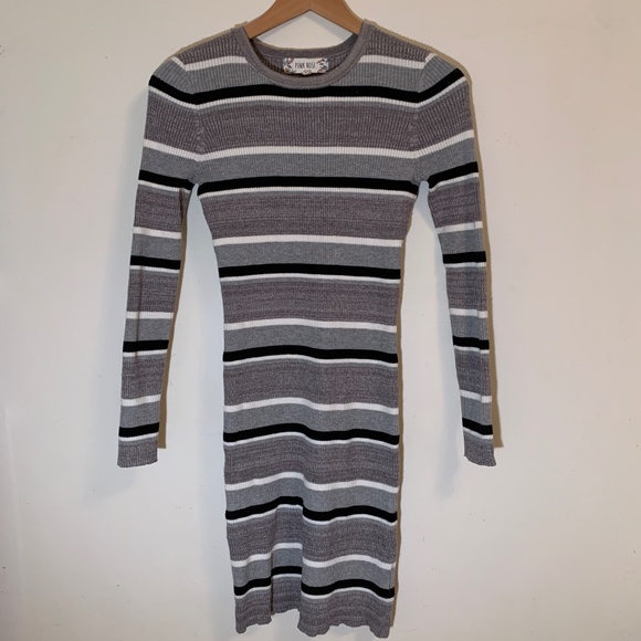 NWOT Long Sleeve Striped Bodycon Dress in Black, White & Grey- Size S - Picture 3 of 12
